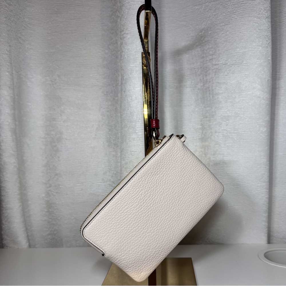Coach Snowflake Bear Corner Zip Wristlet Wallet - Picture 2 of 9